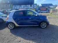 Second-hand Smart ForFour Passion 71 CP (52 kW) 2015 Albastru Hatchback