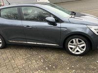 Gebraucht Renault Clio V 67 PS (49 kW) 2021 Grau Kleinwagen