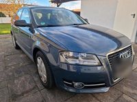 Gebraucht Audi A3 105 PS (77 kW) 2011 Blau Kombi