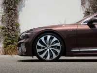 Neu Bentley Continental 680 PS (500 kW) 2026 Braun