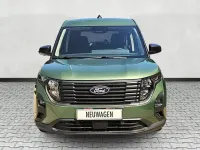 Neu Ford Tourneo Courier Trend 125 PS (91 kW) 2026 Grün Van / Kleinbus