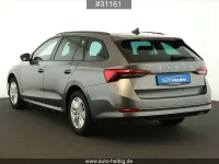Gebraucht Skoda Octavia Ambition 150 PS (110 kW) 2023 Graphite grey metallic Kombi