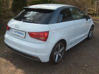 Gebraucht Audi A1 Attraction 86 PS (63 kW) 2015 Weiß Kleinwagen