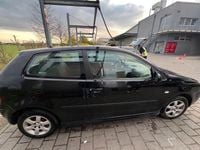 Second-hand VW Polo Basis 64 CP (47 kW) 2003 Roșu Berlinǎ