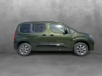 Nowe Opel Combo 131 KM (96 kW) 2026 Zielony Minivan