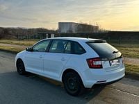 Gebraucht Skoda Rapid 90 PS (66 kW) 2016 Weiß Limousine