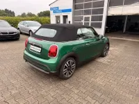 Gebraucht Mini Cooper Cabriolet 136 PS (100 kW) 2021 Grün Cabrio