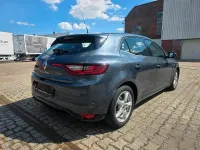 Gebraucht Renault Mégane Intens 132 PS (97 kW) 2017 Grau Kleinwagen