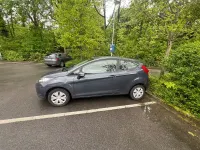 Gebraucht Ford Fiesta 60 PS (44 kW) 2010 Grau Limousine