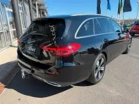 Gebraucht Mercedes C200 Avantgarde 163 PS (119 kW) 2023 Schwarz Kombi