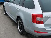 Gebraucht Skoda Octavia 150 PS (110 kW) 2014 Grau Kleinwagen