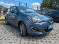Gebraucht Hyundai i20 86 PS (63 kW) 2013 Blau Kleinwagen