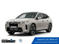 Gebraucht BMW iX Shadowline 300 kW (408 PS) 2025 (grau)  dune grey SUV