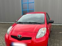 gebraucht Toyota Yaris Cool / neue Allwetterreifen