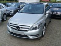 Gebraucht Mercedes B200 156 PS (114 kW) 2012 Silber Van / Kleinbus