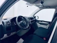 Gebraucht VW Transporter 102 PS (75 kW) 2017 Grau Van