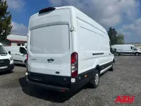 Używany Ford Transit Trend 131 KM (96 kW) 2023 Biały Minivan