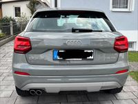 Gebraucht Audi Q2 Design 150 PS (110 kW) 2019 Grau SUV