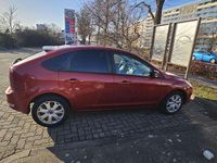 Gebraucht Ford Focus Style 101 PS (74 kW) 2008 Rot Limousine