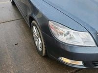 Gebraucht Skoda Octavia 140 PS (102 kW) 2010 Grau Kombi
