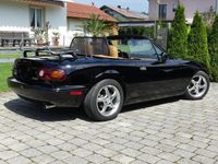 Second-hand Mazda MX5 116 CP (85 kW) 1993 Negru Cabrio