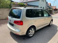 Gebraucht VW Touran Cup 140 PS (102 kW) 2011 Silber Van / Kleinbus