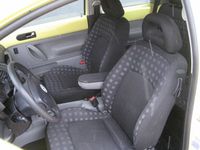 Gebraucht VW New Beetle 116 PS (85 kW) 1999 Gelb Kleinwagen