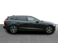 Gebraucht Volvo V60 Business Edition 197 PS (144 kW) 2023 Onyx black / metallic Kombi