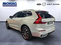 Gebraucht Volvo XC60 Plus 197 PS (144 kW) 2023 Silber SUV