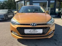 Usata Hyundai i20 Trend 84 CV (61 kW) 2016 Marrone Berlina
