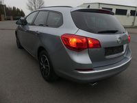Gebraucht Opel Astra Active 165 PS (121 kW) 2013 Silber Kombi