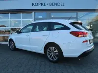 Gebraucht Hyundai i30 Trend 120 PS (88 kW) 2018 Polar white Kombi