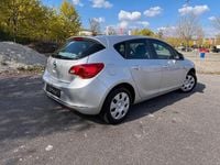 Usata Opel Astra 101 CV (74 kW) 2015 Argento Berlina