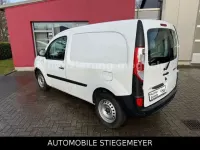 Gebraucht Renault Kangoo 95 PS (69 kW) 2021 Mineral weiss Van / Kleinbus