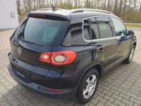 gebraucht VW Tiguan 4x4 AUTOMATIC - 1.HAND/SCHECKHEFT - AHK - TOP