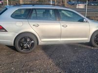 Gebraucht VW Golf VI 105 PS (77 kW) 2010 Silber Kleinwagen