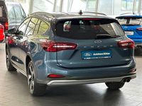 Second-hand Ford Focus Active X 155 CP (114 kW) 2023 Albastru Berlinǎ