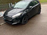 Gebraucht Ford Fiesta 95 PS (69 kW) 2014 Schwarz Kleinwagen