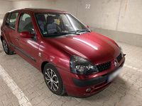 Brugt Renault Clio II 98 HK (72 kW) 2003 Rød Hatchback