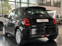 Gebraucht Fiat 500e Red 69 kW (95 PS) 2025 Schwarz Kleinwagen