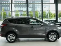 Gebraucht Ford Kuga Titanium 150 PS (110 kW) 2017 Magneticgrau (metallic) SUV