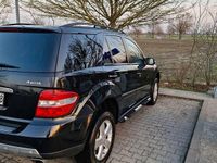 Gebraucht Mercedes ML320 224 PS (164 kW) 2008 Schwarz SUV