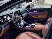 Gebraucht Mercedes E350 AMG line 258 PS (189 kW) 2016 Schwarz Limousine