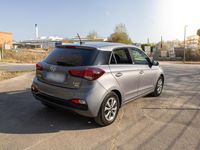 Gebraucht Hyundai i20 100 PS (73 kW) 2020 Grau Kleinwagen
