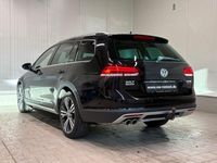 Gebraucht VW Golf Alltrack 184 PS (135 kW) 2018 Deep black perleffekt (metallic) Kombi