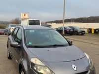 Gebraucht Renault Clio GrandTour Dynamique 101 PS (74 kW) 2009 Grau Kombi