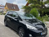 Gebraucht Toyota Verso 124 PS (91 kW) 2014 Schwarz Van / Kleinbus