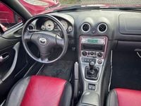 Gebraucht Mazda MX5 110 PS (80 kW) 2004 Rot Cabrio