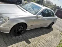 Gebraucht Mercedes E240 Elegance 177 PS (130 kW) 2004 Silber Limousine