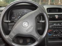 Gebraucht Opel Astra Edition 102 PS (75 kW) 2000 Schwarz Limousine